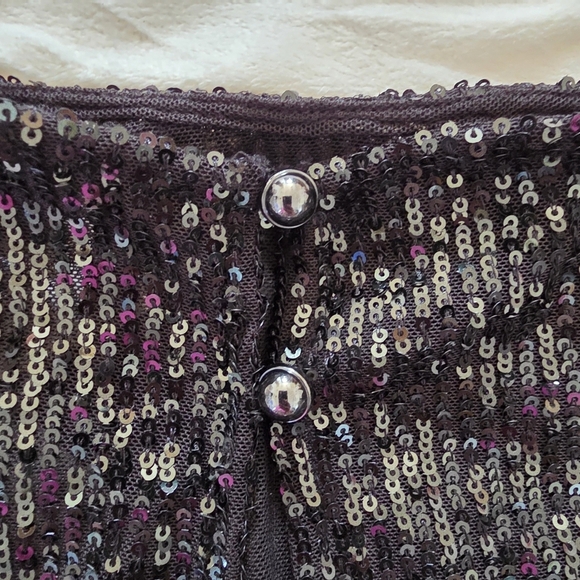 Black Sequin Sleeveless Top - Picture 9 of 11